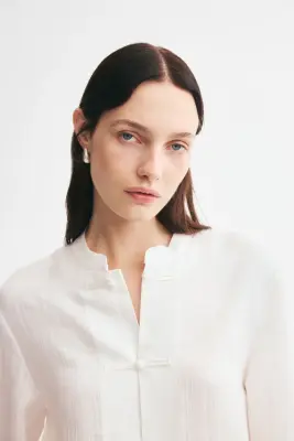 Chemise avec boutons noués - Crème — photo 3