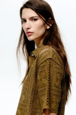 Chemise en soie mélangée façon crochet - Vert olive foncé — photo 2