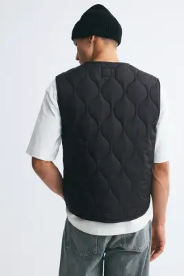 Veste sans manches matelassée - Noir — photo 3