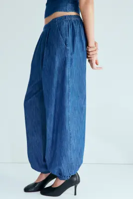 Pantalon en denim avec jambes ballon - Bleu denim — photo 2