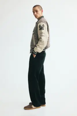 Pantalon Regular Fit en velours côtelé - Vert foncé — photo 4