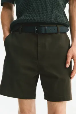 Short chino Regular Fit en coton - Vert kaki foncé — photo 2