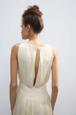 Robe froncée en satin - Beige clair — photo 2
