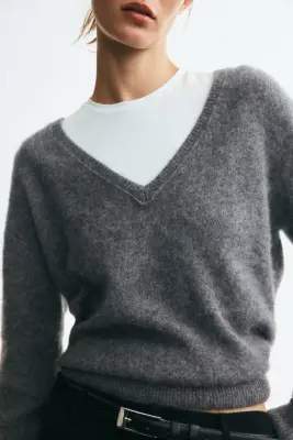 Pull en laine avec encolure en V - Gris foncé — photo 2