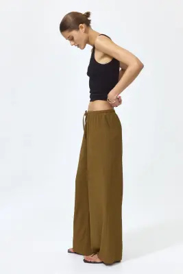 Pantalon large avec taille élastique - Vert kaki foncé — photo 3