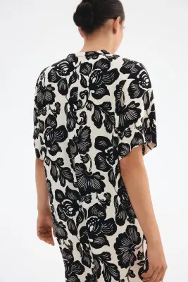 Robe tunique en viscose - Crème/noir/fleuri — photo 3