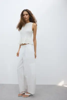 Pantalon cargo avec jambes ballon - Ivoire — photo 4