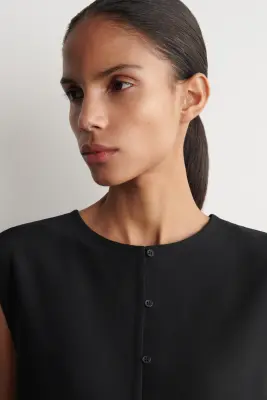 TOP EN MAILLE BOUTONNÉ - NOIR — photo 3