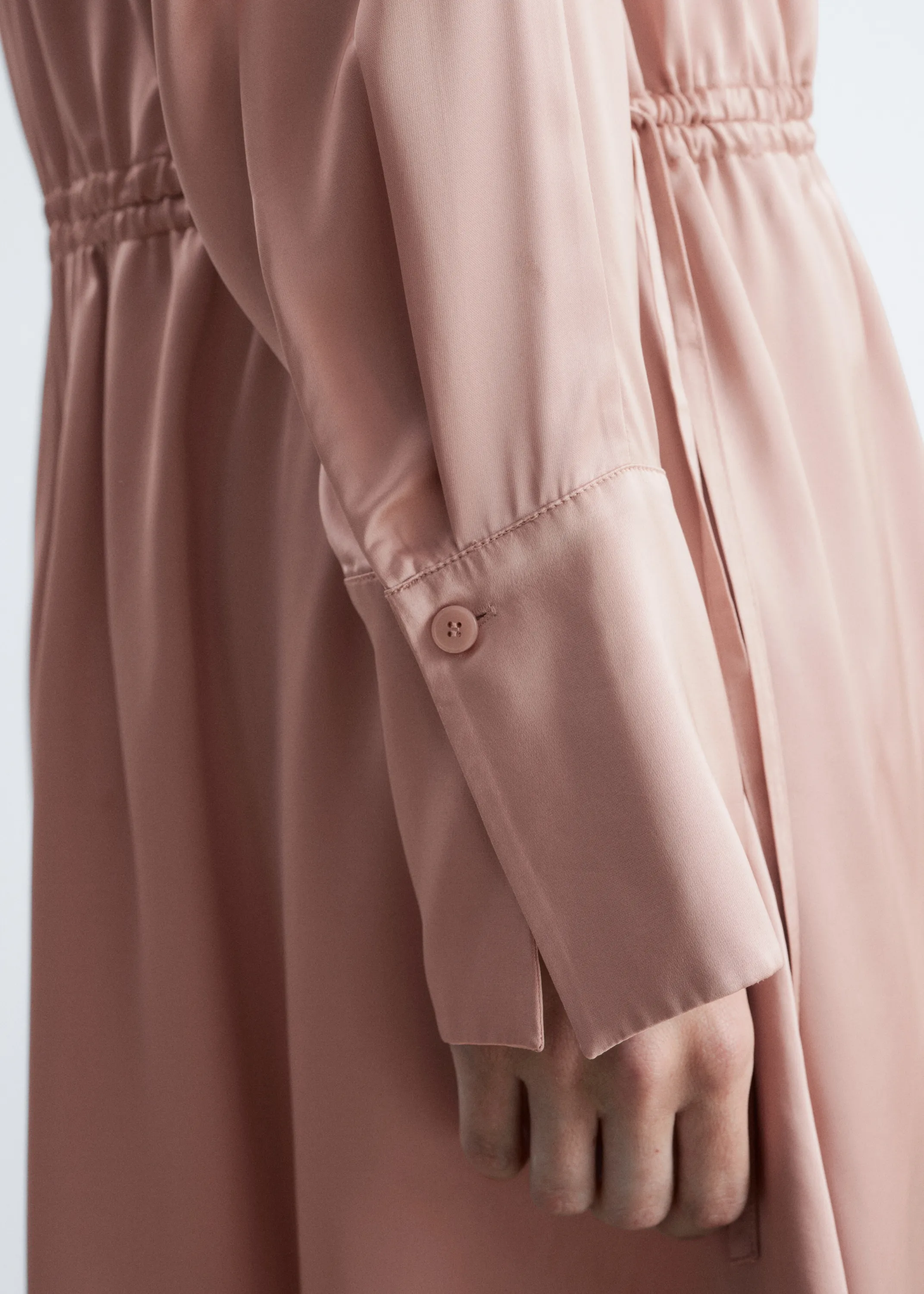 Robe courte à cordon de serrage et col en V - Rose poudré