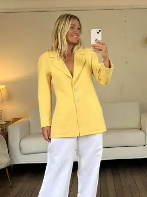 Veste blazer en tweed de laine jaune boutons nacre Prix Boutique est. 6000€ Taille 38 — photo 4