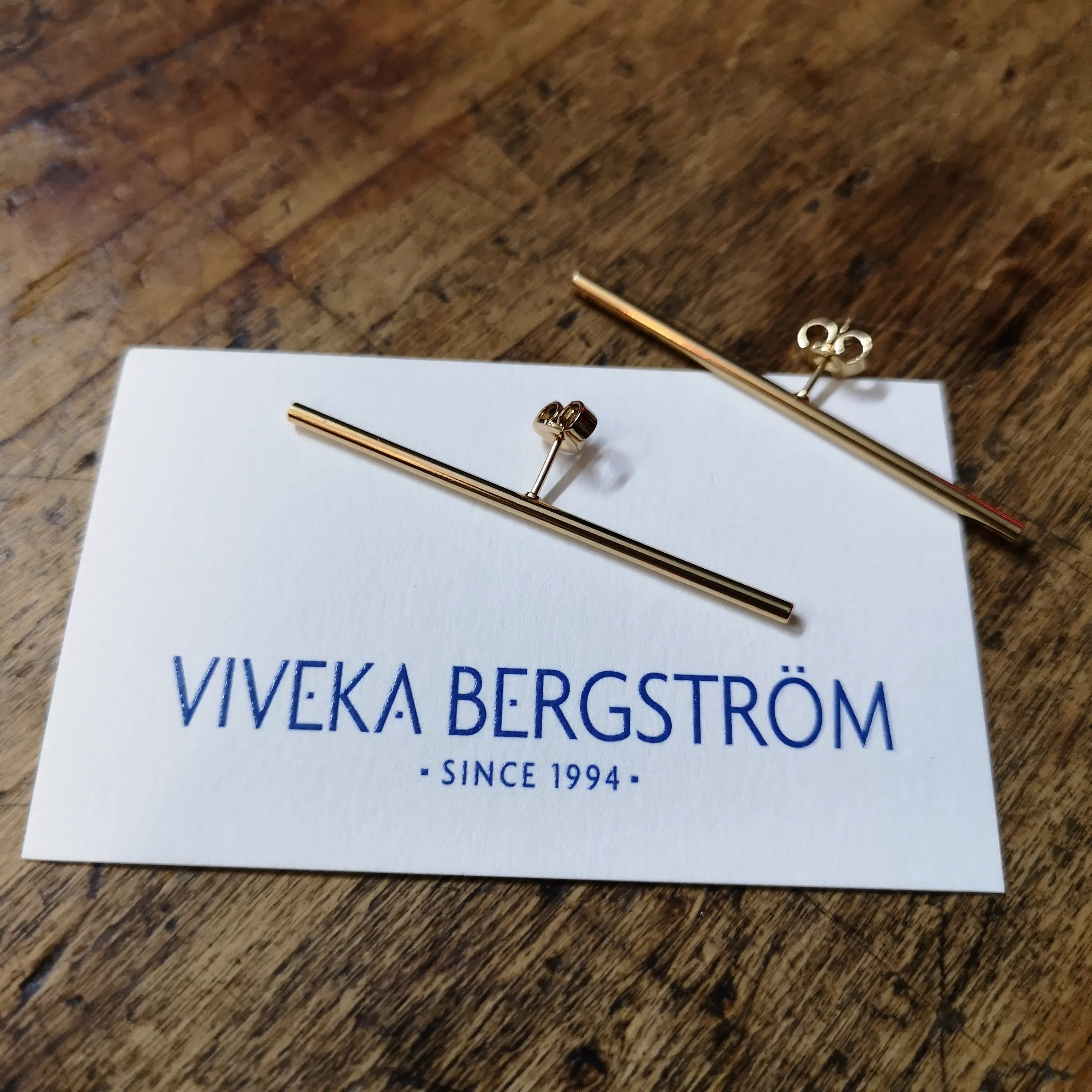 Lillnålen, 50 mm stick earrings