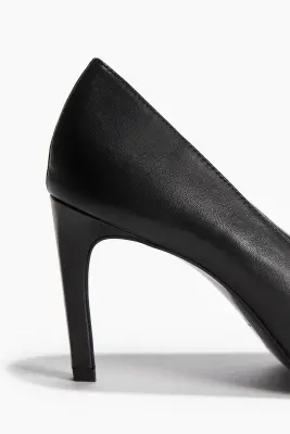 Escarpins à bout carré en cuir - Noir — photo 1