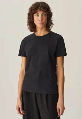 Le t-shirt classique - Noir — photo 2