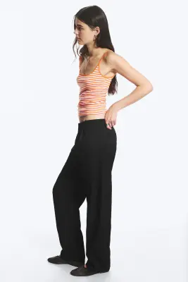 Pantalon de costume à jambes fuselées et coupe ample - Noir — photo 2