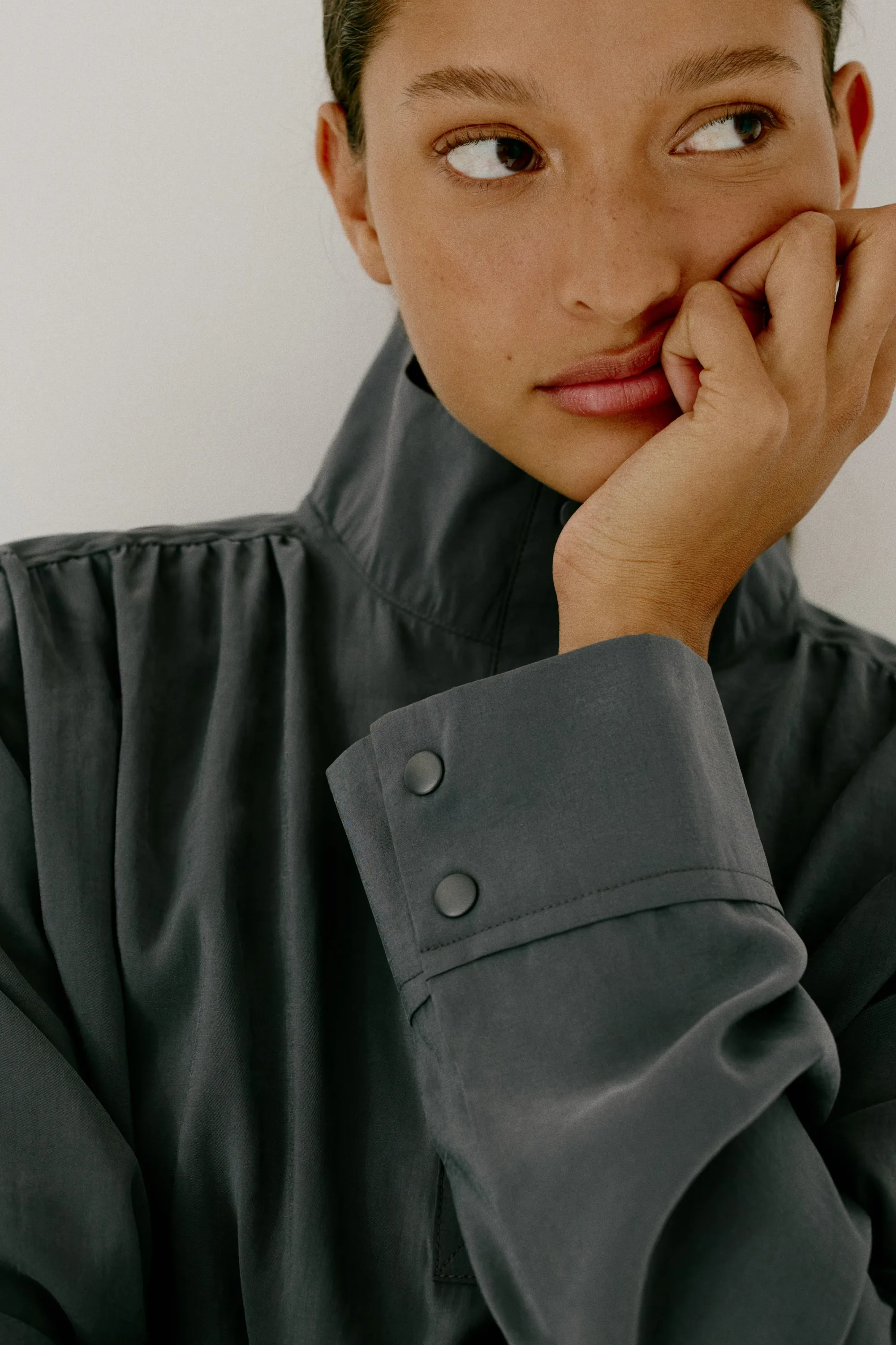 Blouse en modal mélangé avec base à effet boule - Gris foncé
