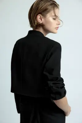 Blazer court à fermeture croisée - Noir — photo 5