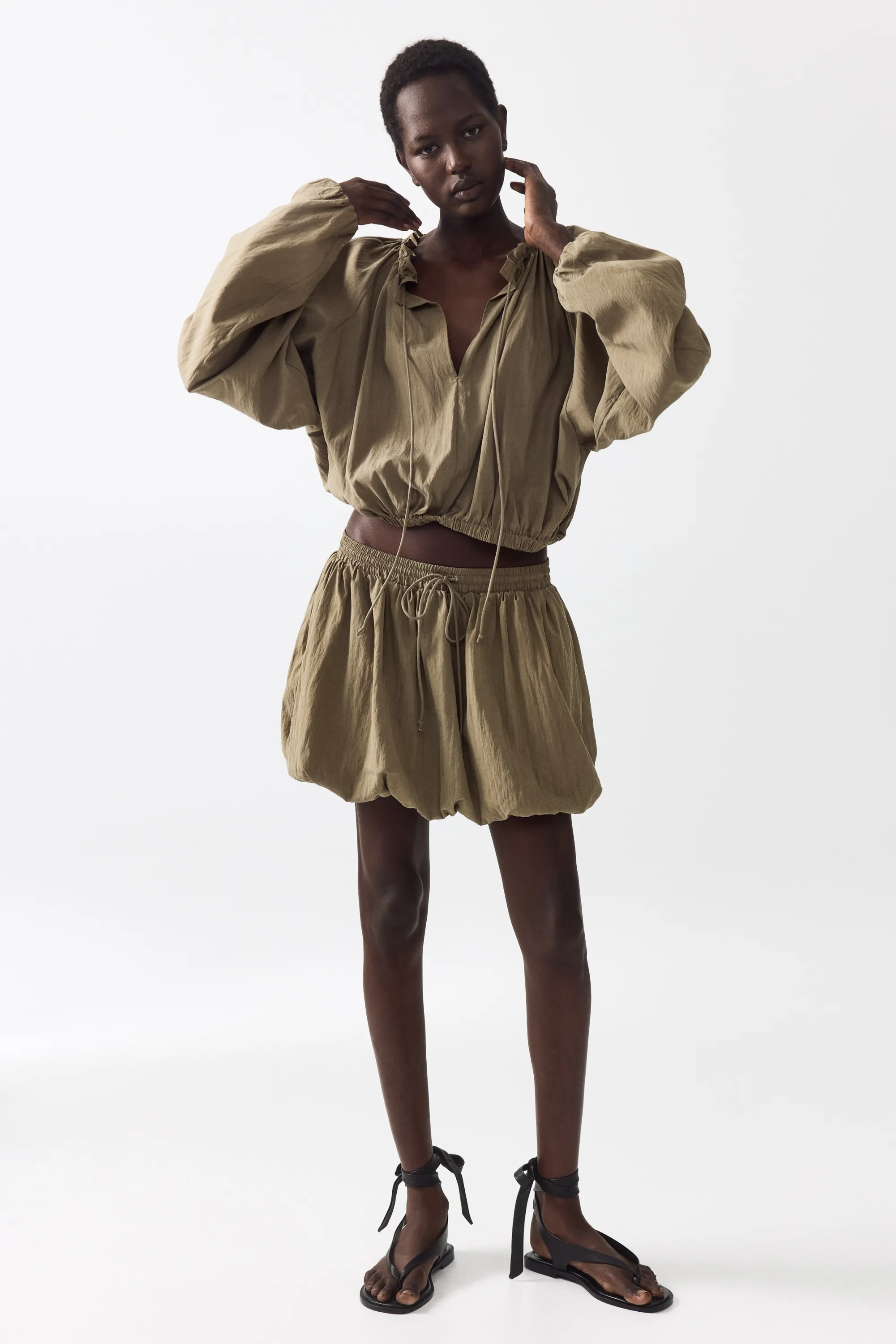 Blouse à effet boule - Vert kaki clair