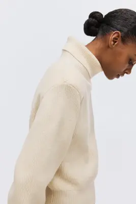Pull à épaulettes - Crème — photo 2