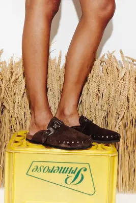 Sabot en cuir clouté Femme — photo 2