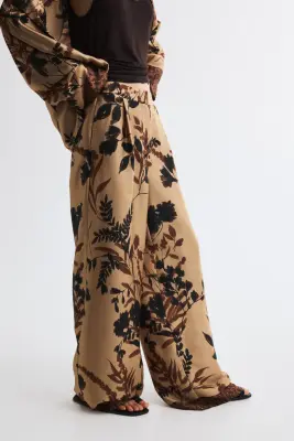 Pantalon à pinces en twill satin - Beige/motif — photo 2