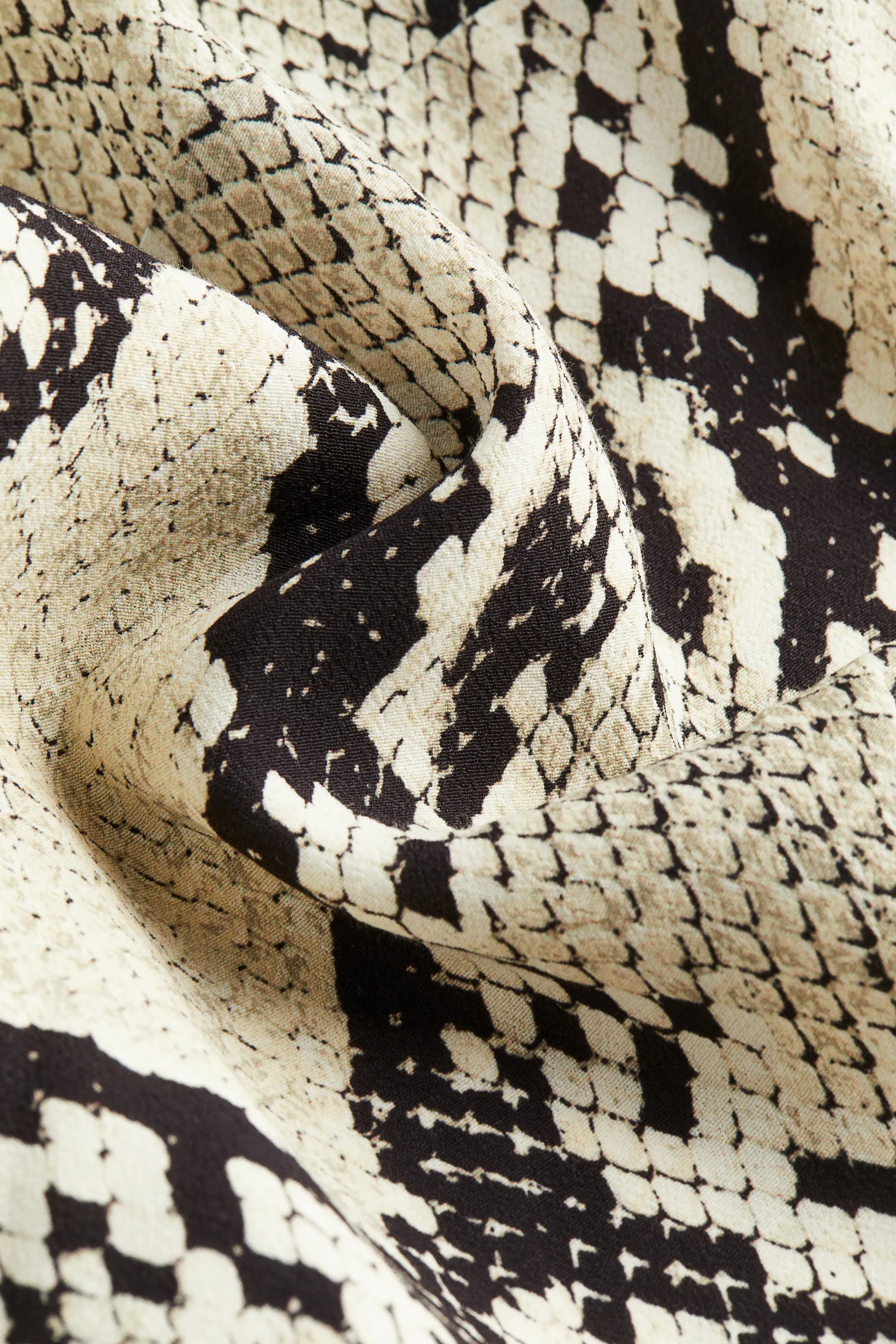 Robe en viscose à motif - Beige/motif peau de serpent