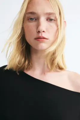 Textured boat-neck top - Noir — photo 3