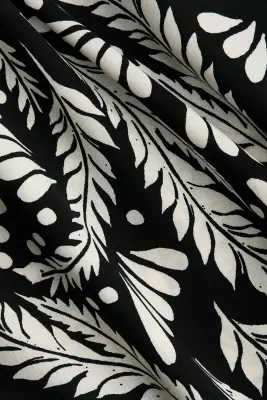 Robe tunique en viscose - Noir/motif — photo 4