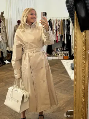 Trench long ceinturé en coton beige Prix boutique 1050€ Taille L — photo 4