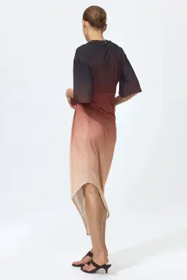 Robe T-shirt avec détail noué - Rouge rouille/rose pêche — photo 3