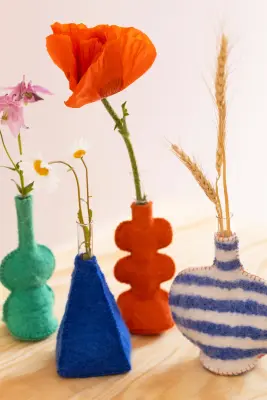 Soliflore Wool Vase Pyramide bleu électrique – Aveva — photo 2
