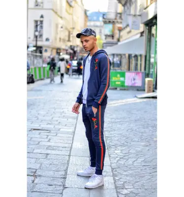 Ensemble ZOOM FLIGHT bleu avec patch Rose et strass — photo 5