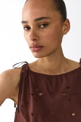 Top avec broderie anglaise et bretelles à nouer - Marron — photo 1