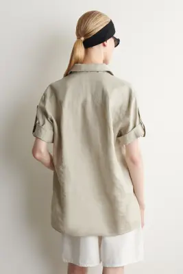 CHEMISE EN LIN À MANCHES RETROUSSÉES - SABLE — photo 5