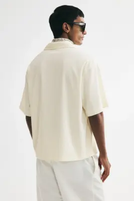 Chemise Relaxed Fit avec col cubain - Crème — photo 3
