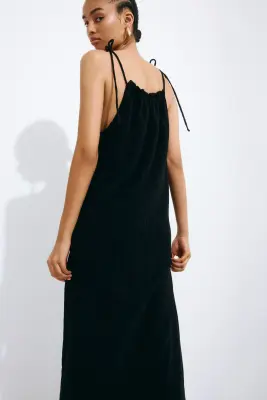 Robe froissée avec bretelles à nouer - Noir — photo 3