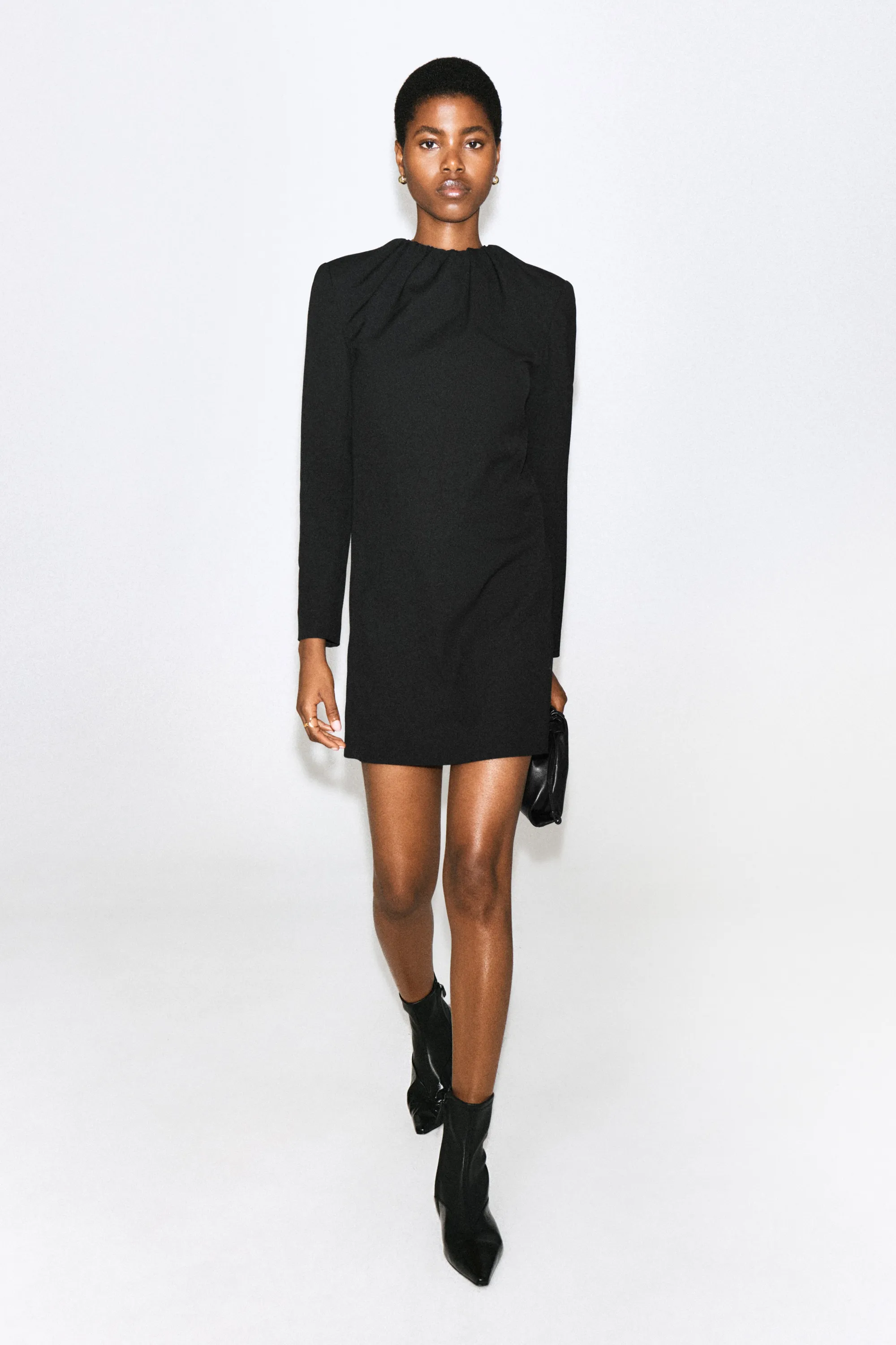 ROBE DE TAILLEUR COURTE EN SERGÉ À PLIS - NOIR