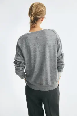 Pull en laine avec encolure en V - Gris chiné — photo 2
