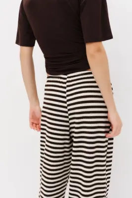 Pantalon en maille - Blanc/rayures marron foncé — photo 3
