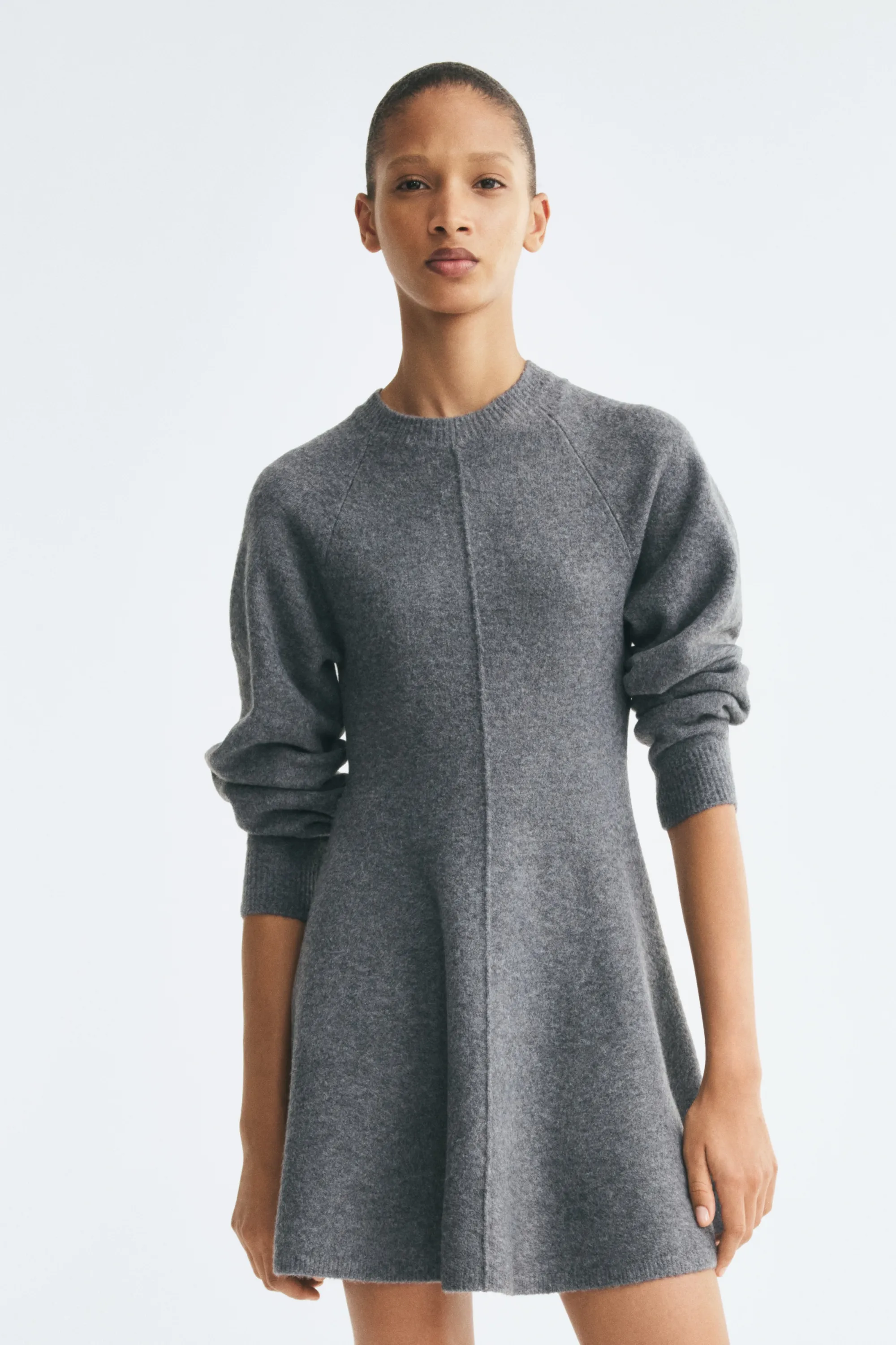 Robe en maille avec jupe évasée - Gris foncé chiné