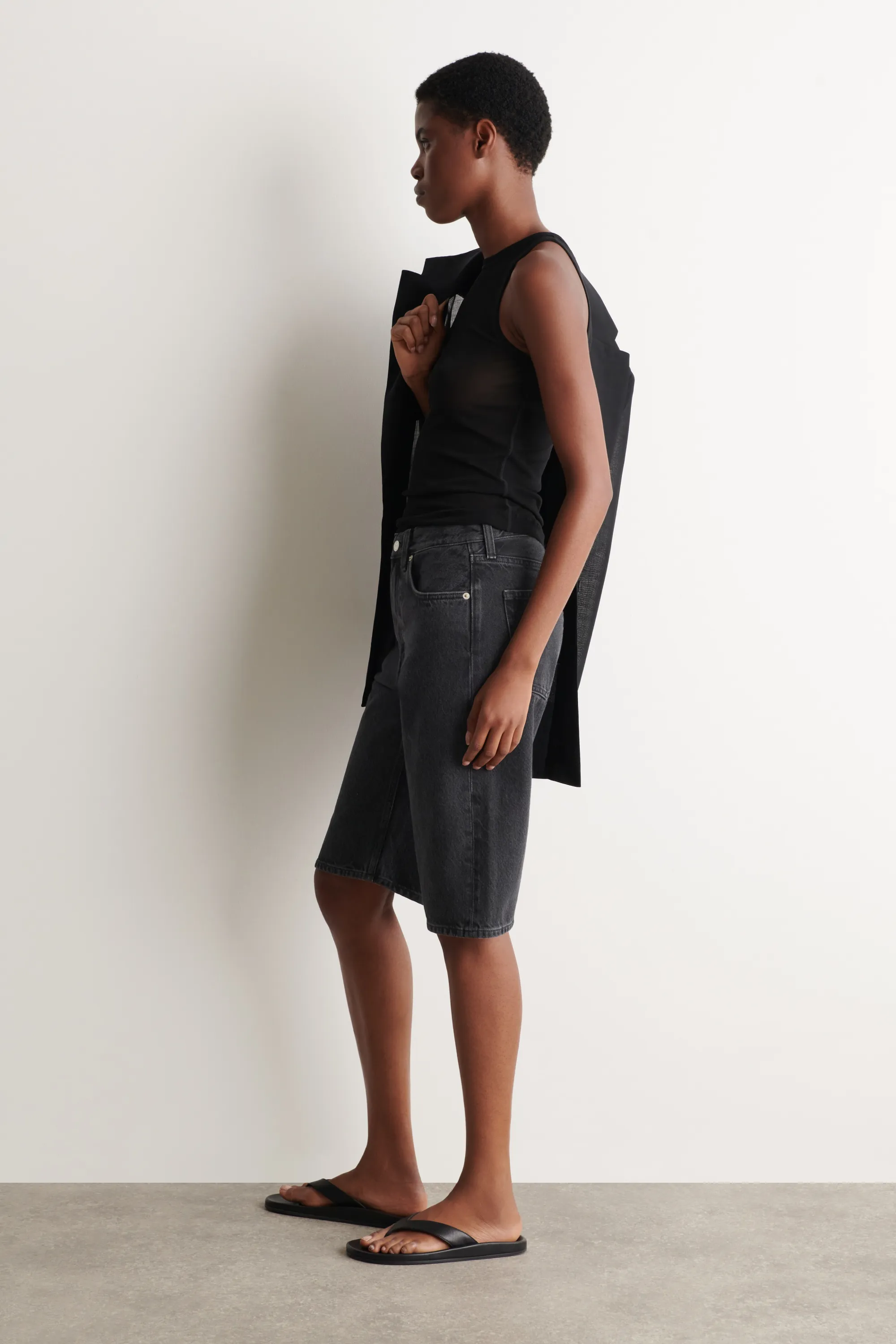 BERMUDA CHORD DROIT EN DENIM - NOIR