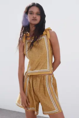 Short imprimé en viscose mélangée - Beige foncé/motif — photo 1