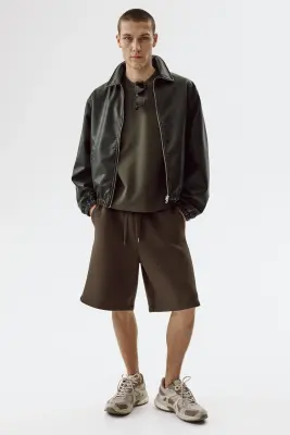 Short Relaxed Fit en scuba - Vert kaki foncé — photo 1