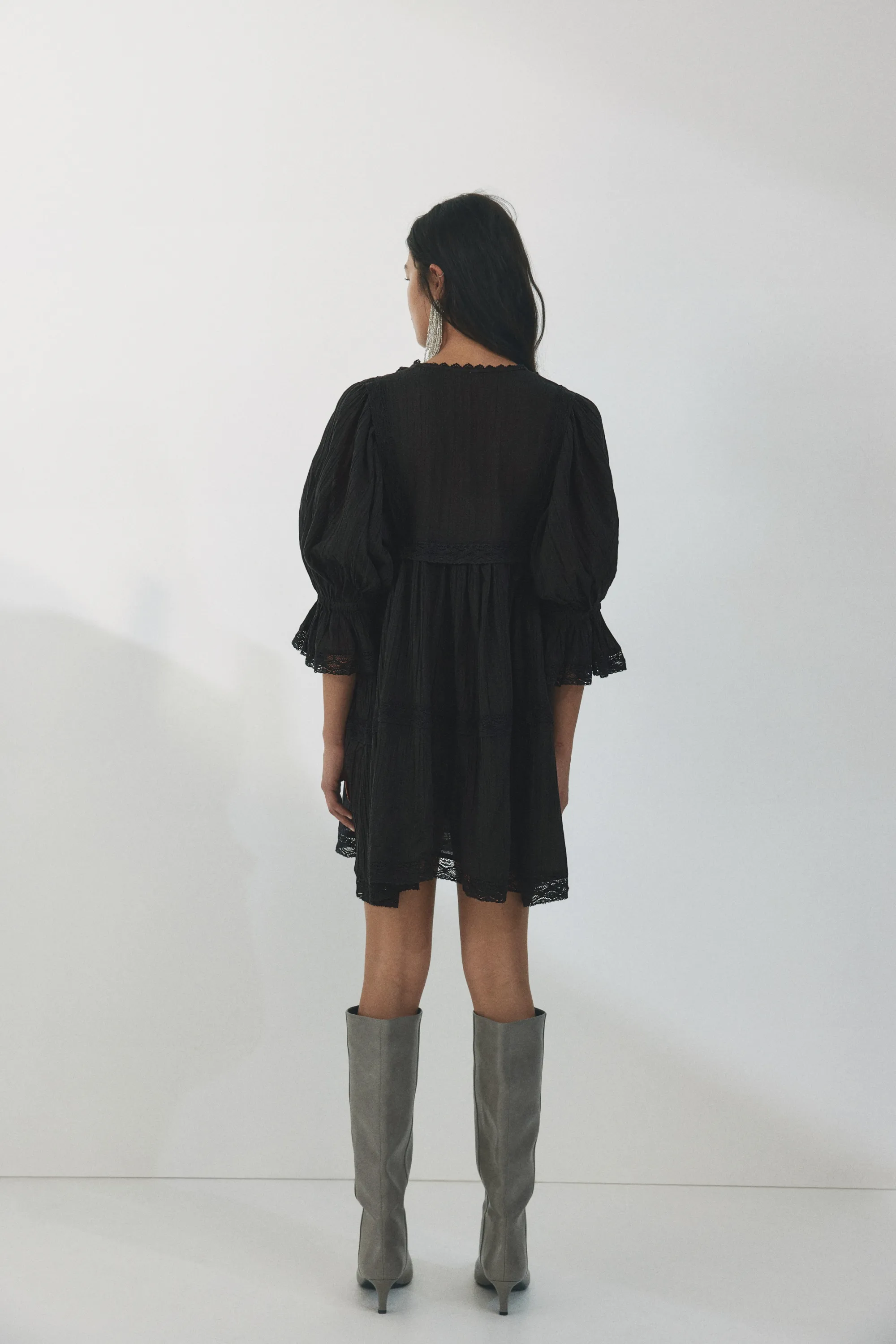 Robe en coton avec dentelle - Gris charbon