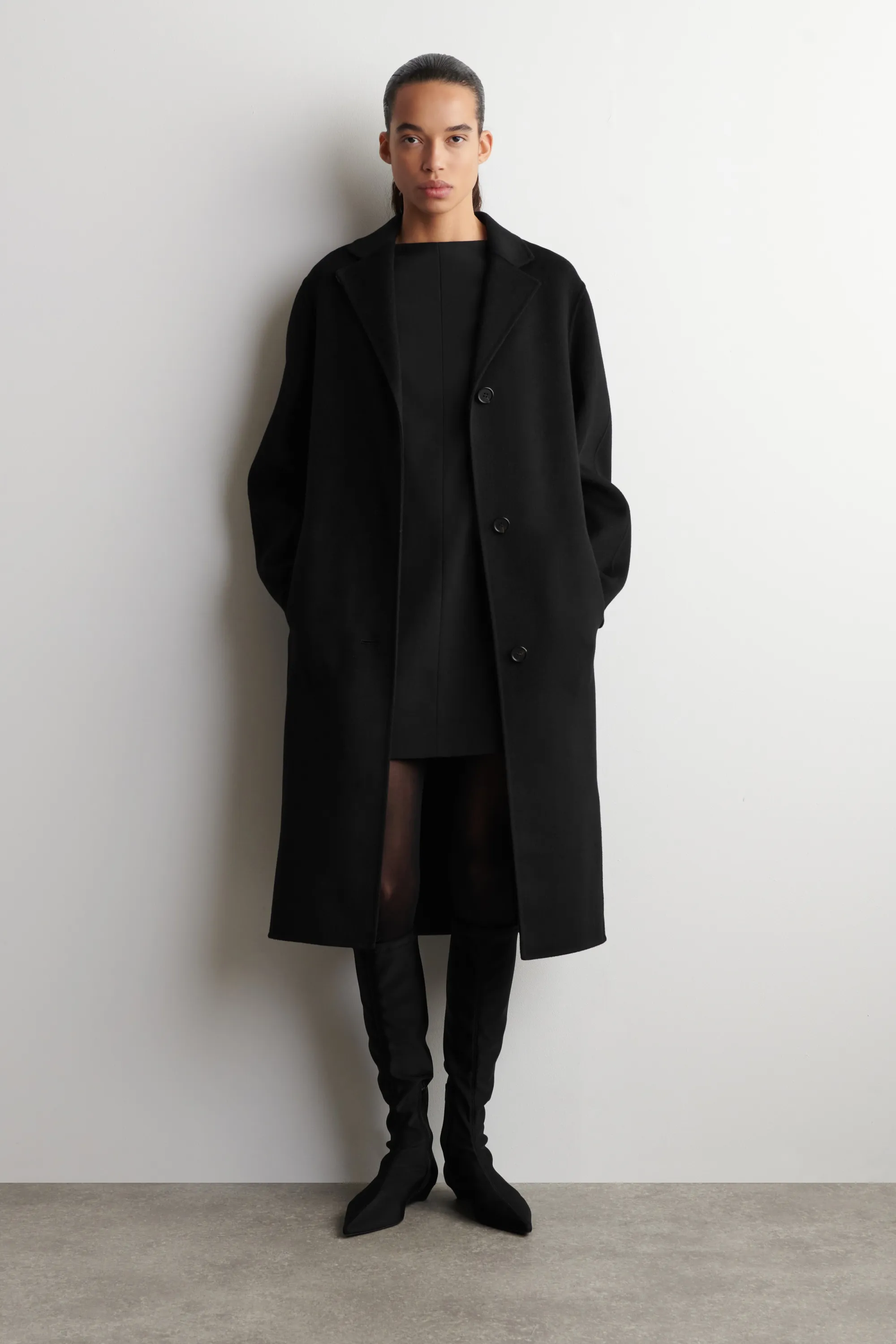 ROBE TAILLEUR COURTE EN LAINE MÉRINOS MÉLANGÉE - NOIR