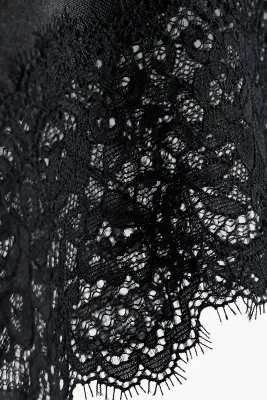 Jupe asymétrique avec dentelle - Noir — photo 3