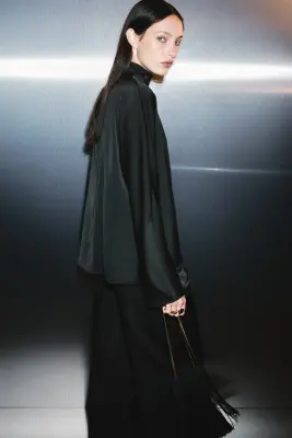 Blouse à col cheminée en satin - Noir — photo 3