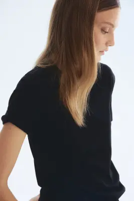 T-shirt en soie mélangée - Noir — photo 2