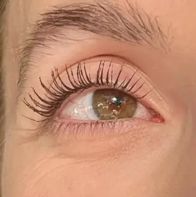 Mascara marron mocha rechargeable, brosse UNICURL — photo 2