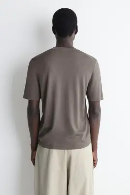 T-SHIRT EN SOIE ET COTON À BORDURE CONTRASTÉE - SABLE — photo 4
