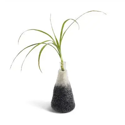 Soliflore Wool Vase Snowy Mountain en laine – Aveva — photo 2